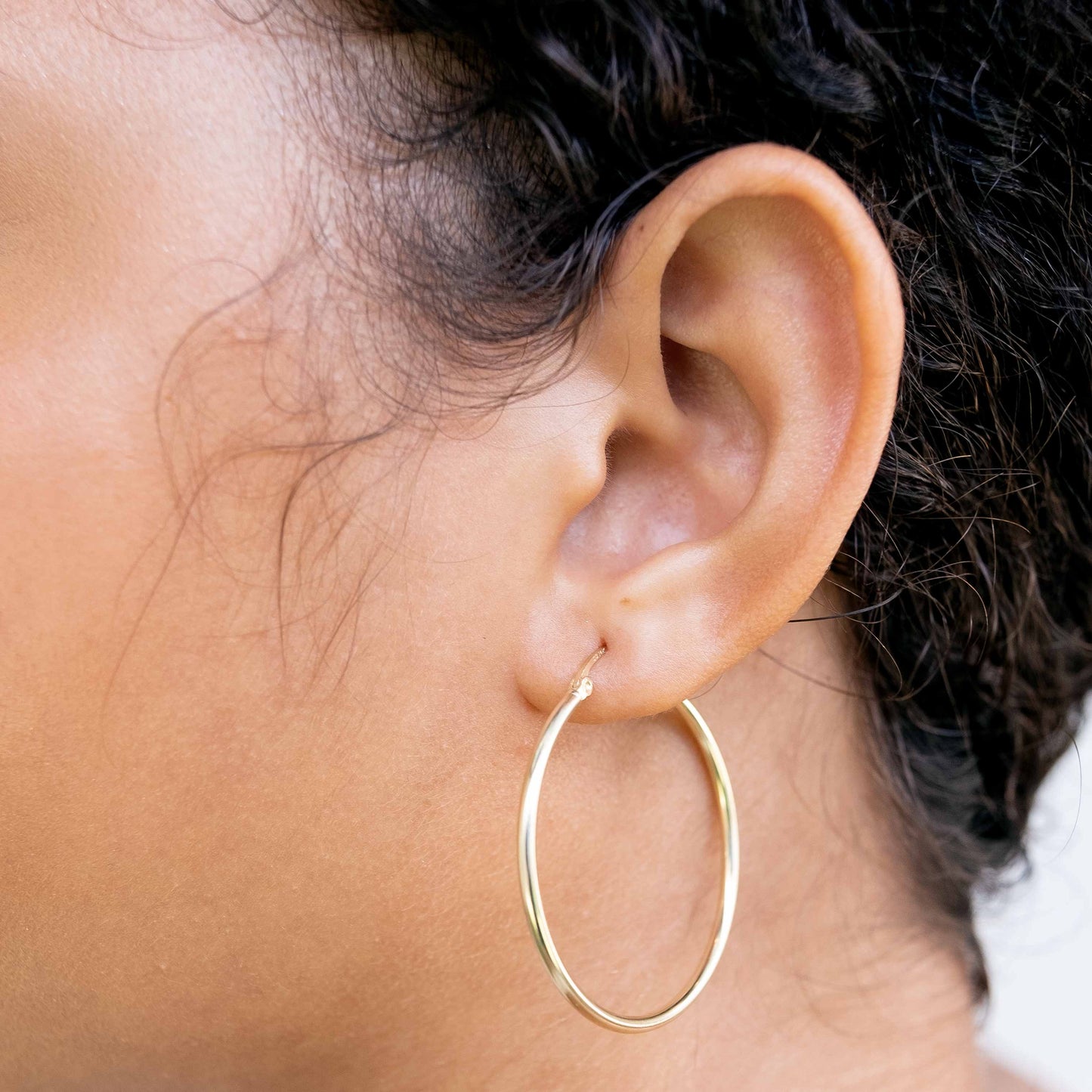 14K Yellow Gold Simple Hoop Earrings