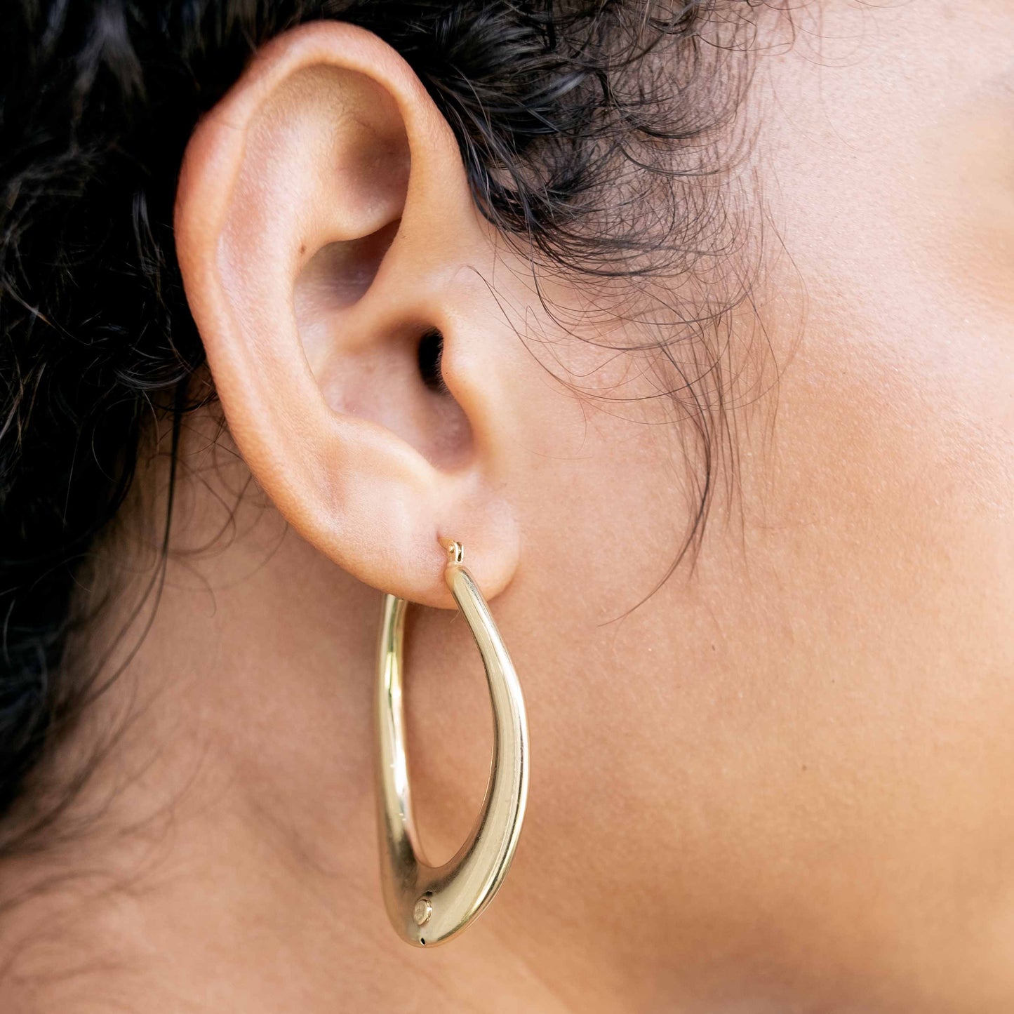 14K Yellow Gold Electric Foam Oval Hoops