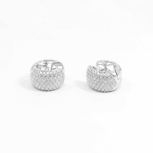 18K White Gold Pave Huggie Diamond Earring