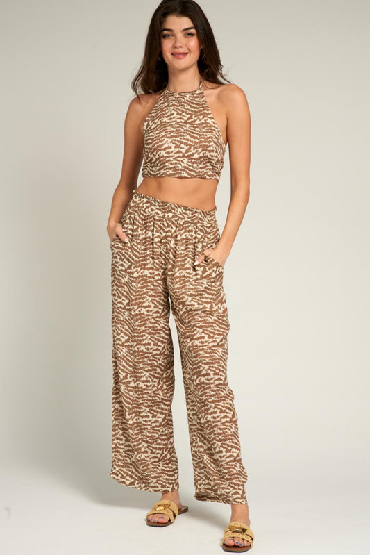 En Creme Cropped Halter Neck and Pants Set