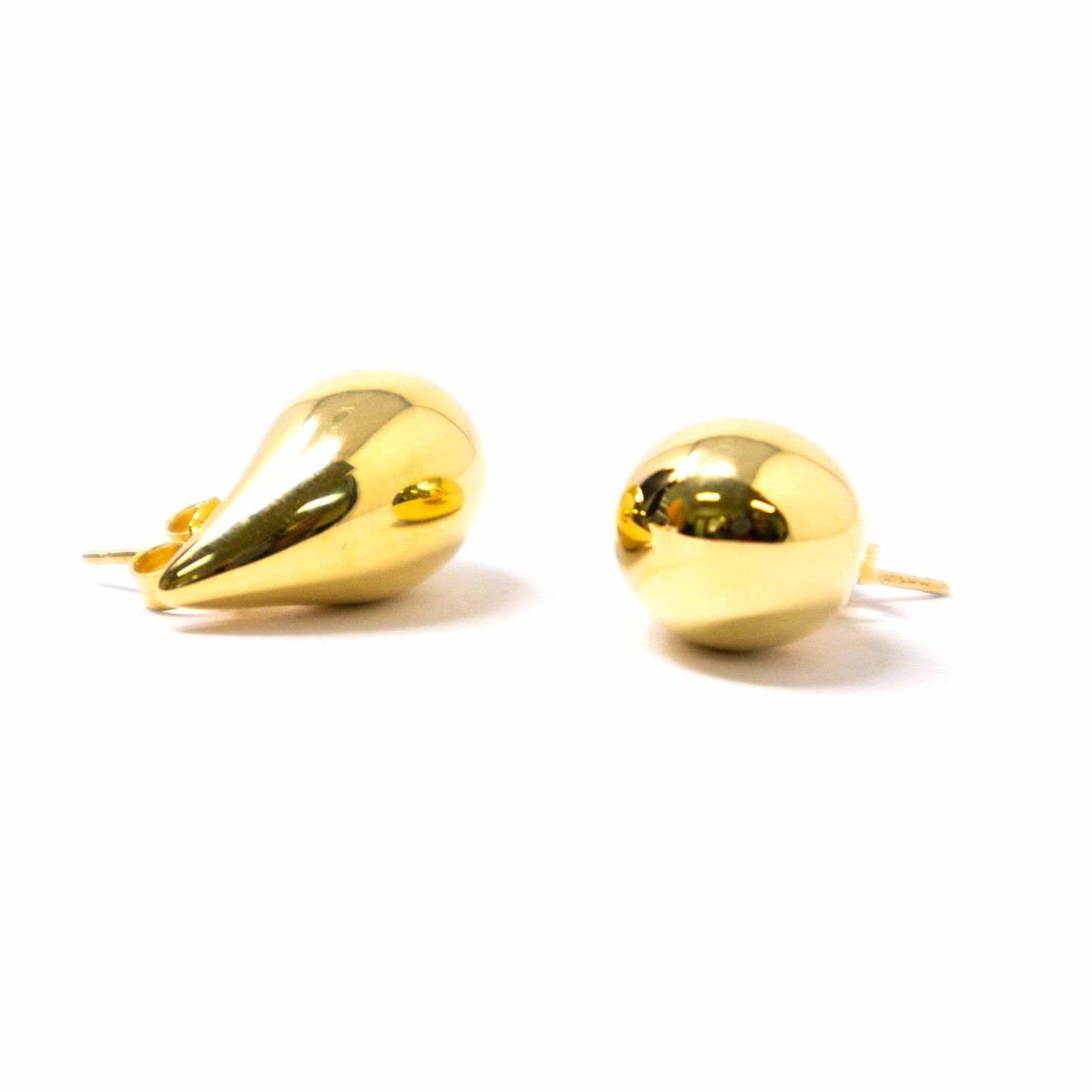 18K Yellow Gold Pear Shaped Small Earrings