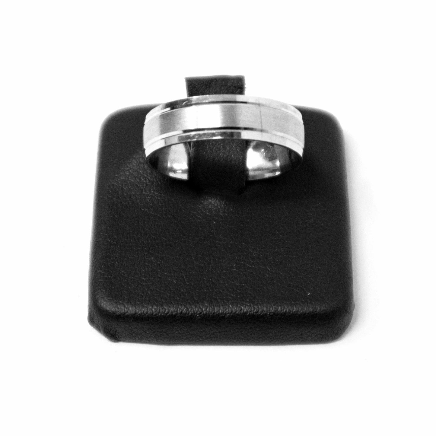 14K White gold Man Wedding Band