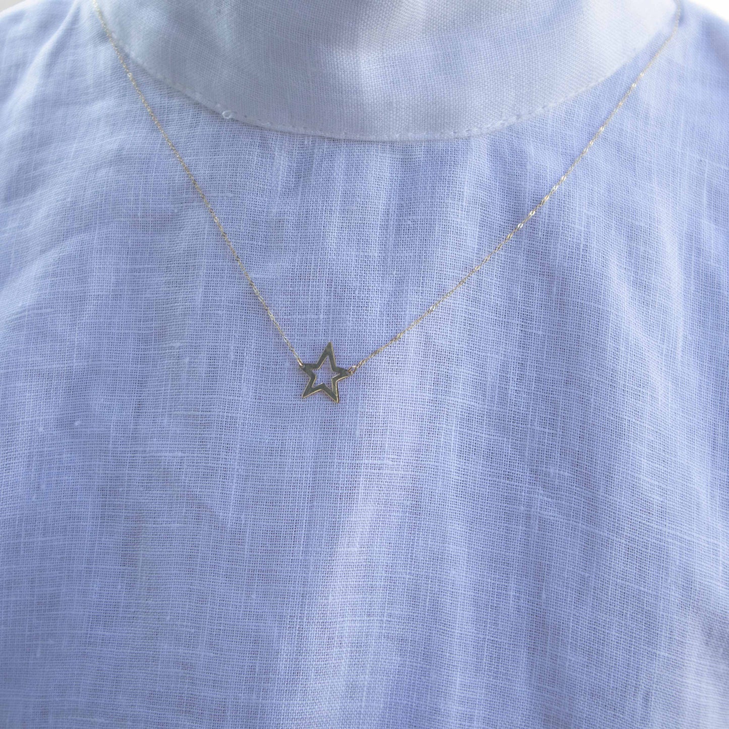 14K Yellow Gold Open Star Pendant Necklace