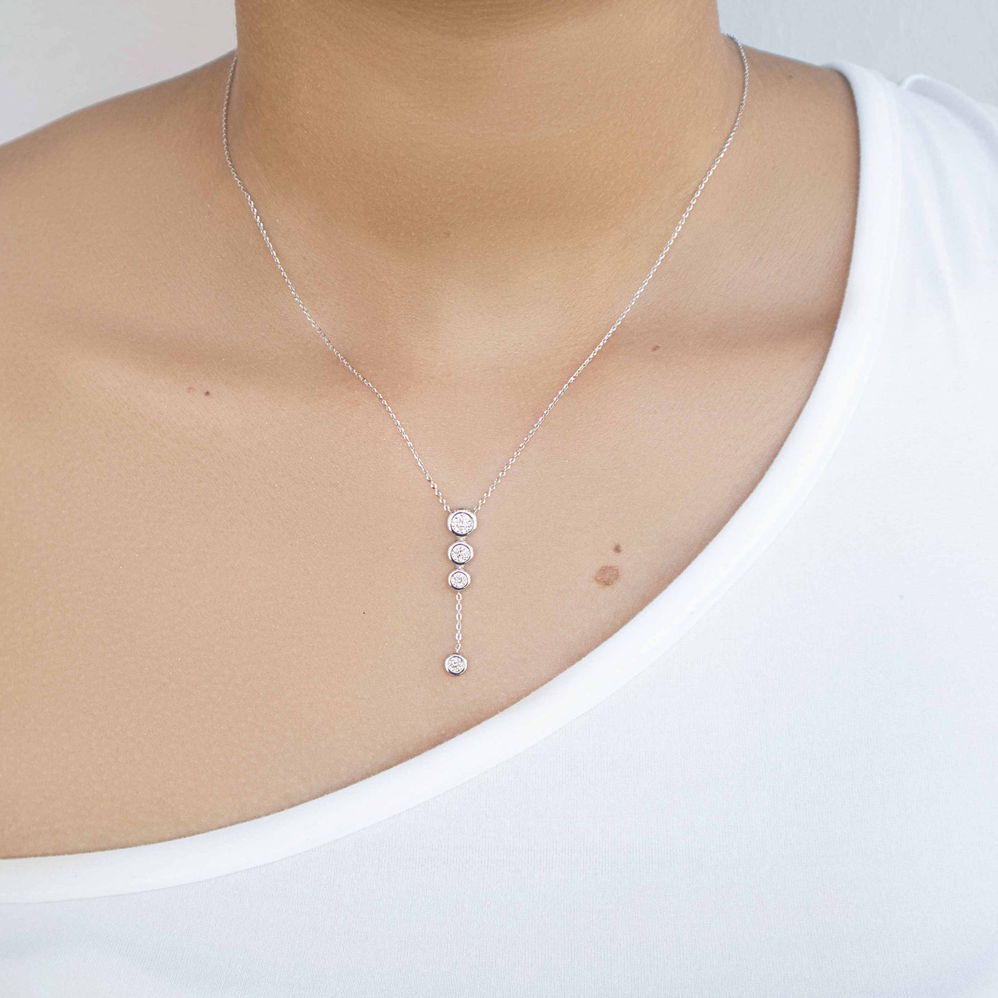 14K White Gold Lariat Circle Drop Diamond Necklace