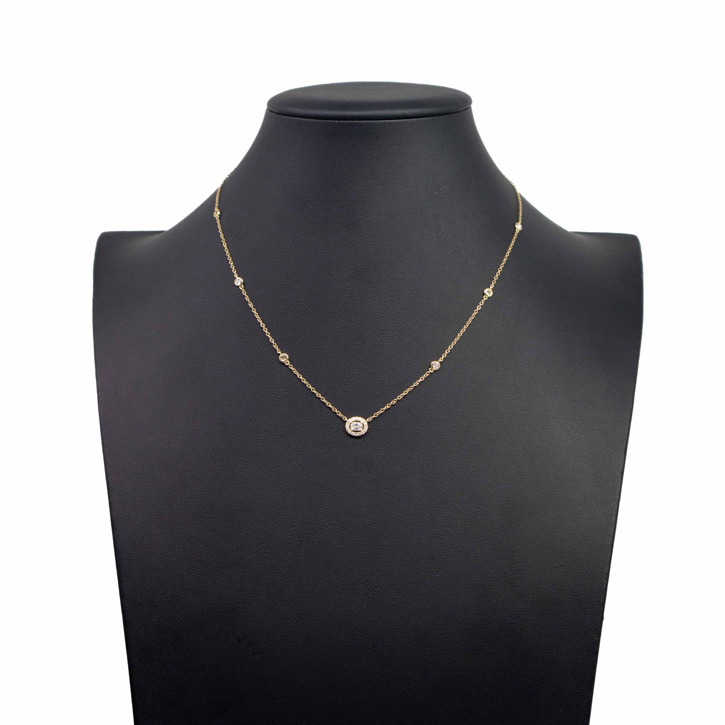 18K Yellow Gold Diamond Pendant Necklace