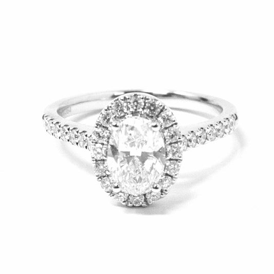 18K White Gold Oval Diamond Engagement Ring