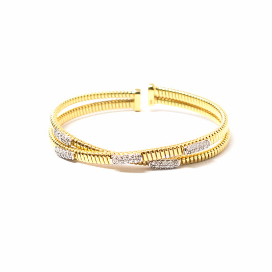 18K Yellow Gold Criss Cross Diamond Bangle