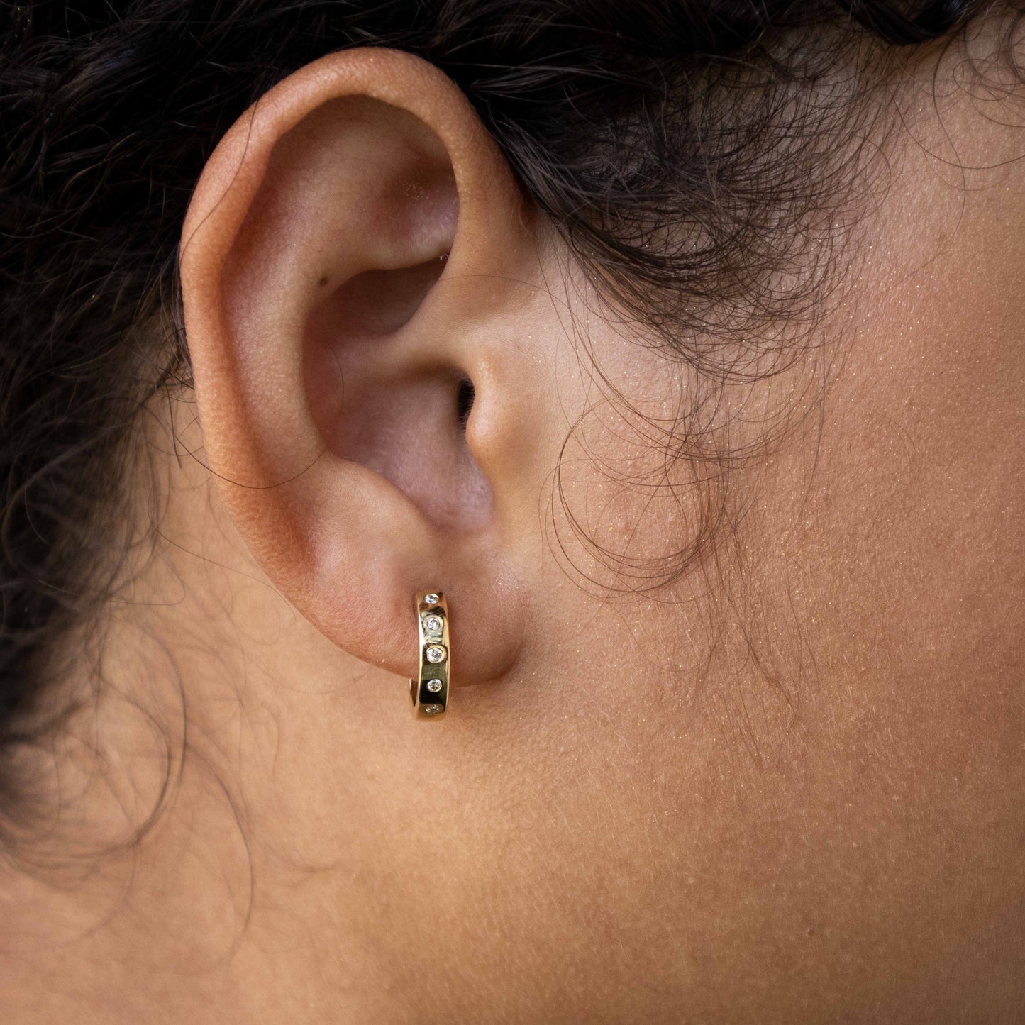 14K Yellow Gold Hoop Earrings with Round Embedded Diamonds