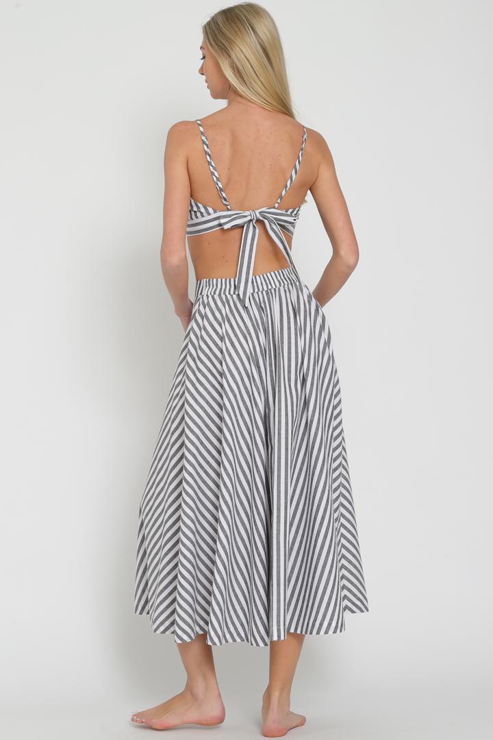 Aakaa Bra Top & High Waisted Stripe Midi Skirt Set